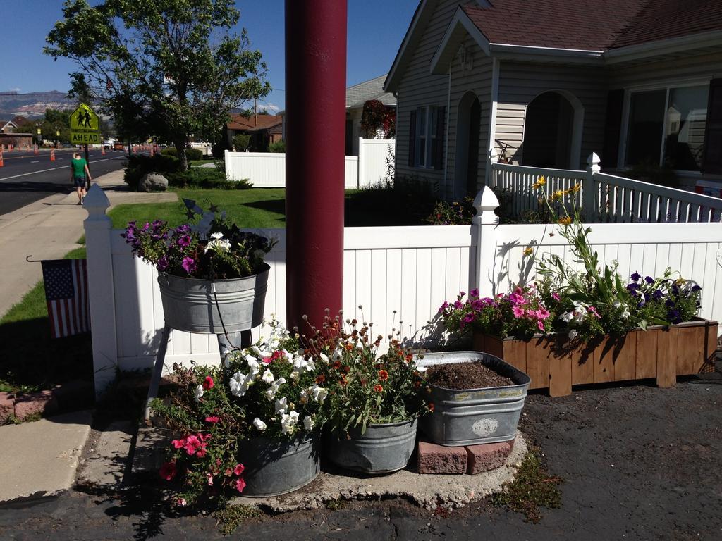Purple Sage Motel Panguitch Eksteriør billede